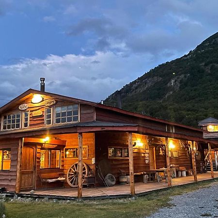 Hostel El Mosco Villa O'Higgins Exteriér fotografie